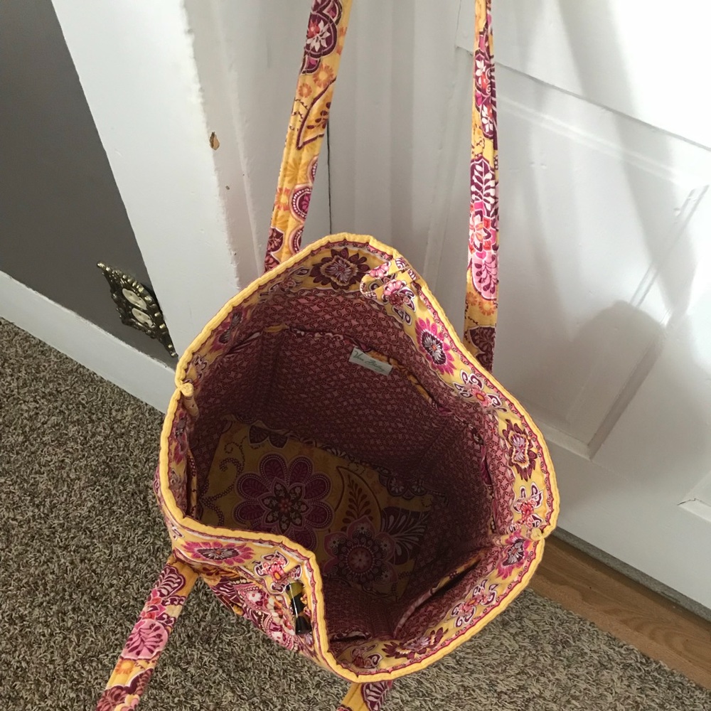 Like New Vera Bradley Tote - Picture 2 of 2